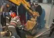 Vacă salvată de pompieri dintr-un şanţ adânc de trei metri